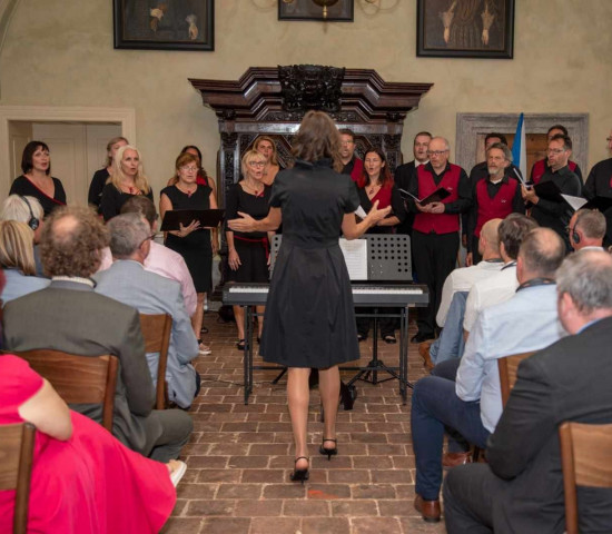 458472079_881113363937058_1513125165944342408_n